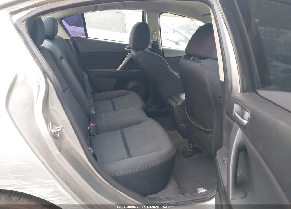 2011 MAZDA 3 S SPORT VIN: JM1BL1U60B1366526