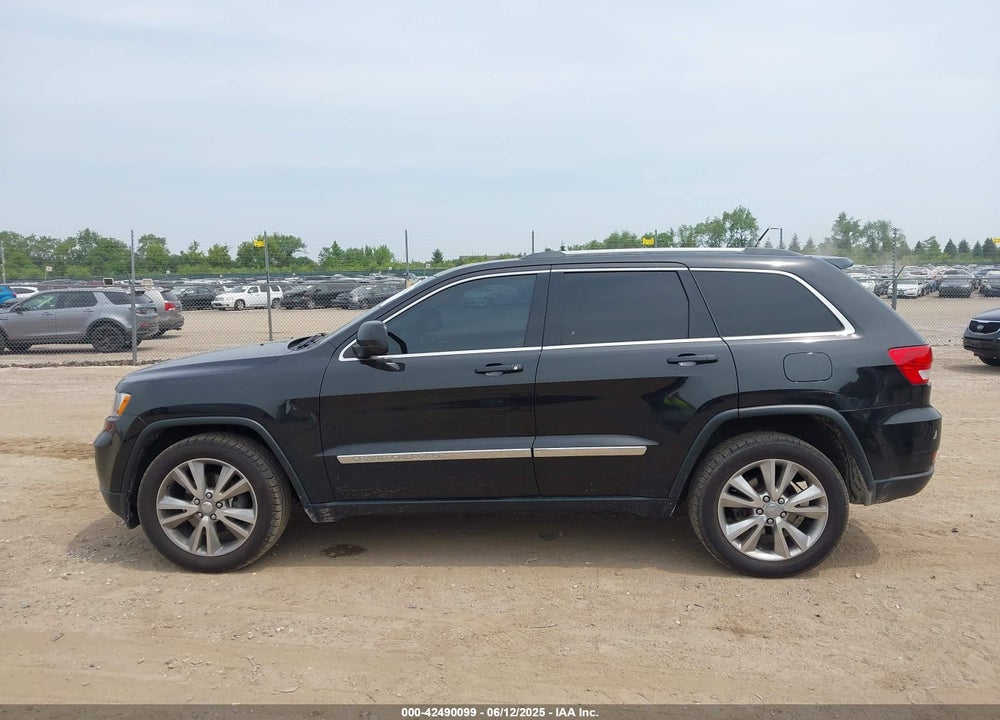 2013 JEEP GRAND CHEROKEE VIN: 1C4RJFAG0DC528239