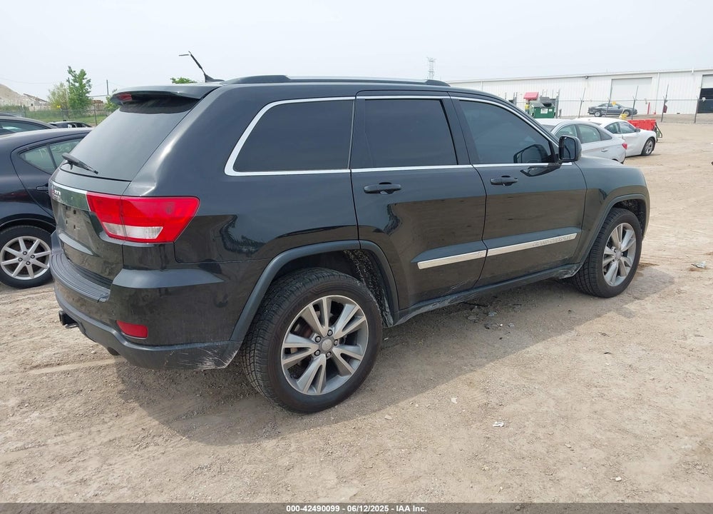 2013 JEEP GRAND CHEROKEE VIN: 1C4RJFAG0DC528239