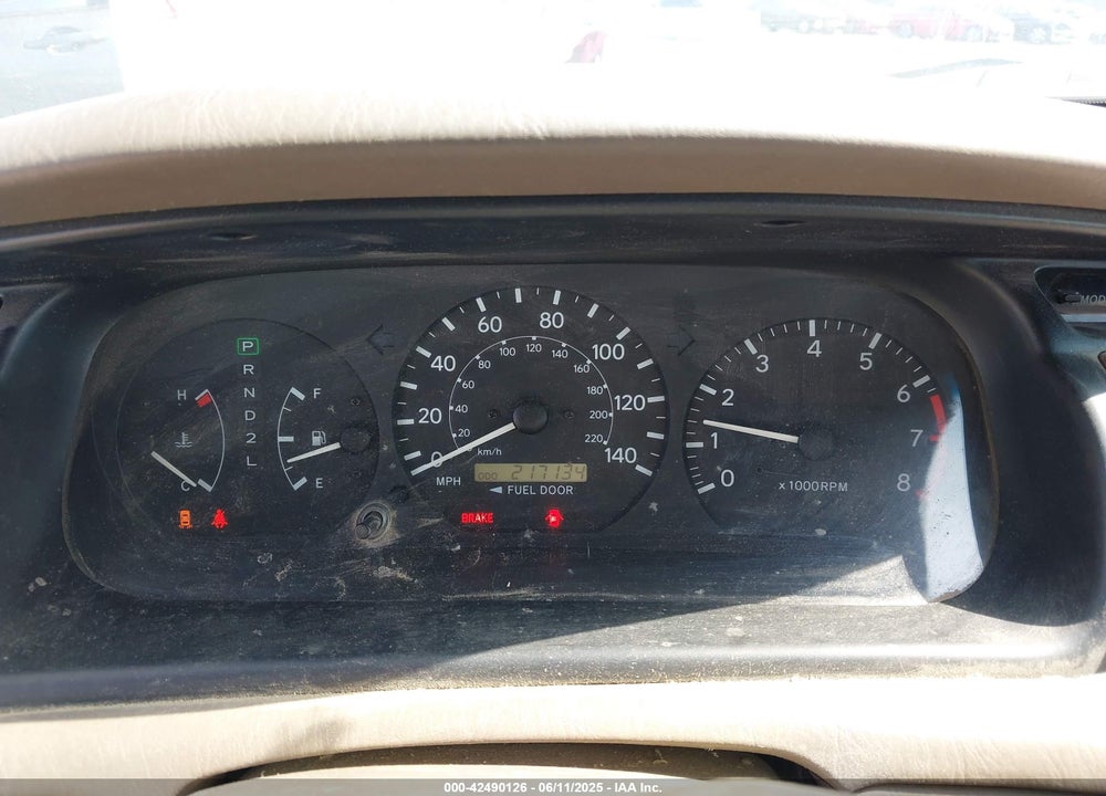 2000 TOYOTA CAMRY LE VIN: JT2BG22K0Y0454073