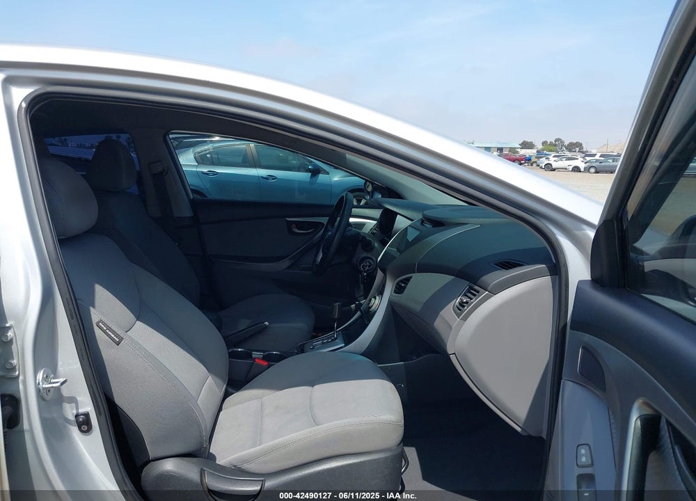 2012 HYUNDAI ELANTRA VIN: KMHDH4AE6CU341309