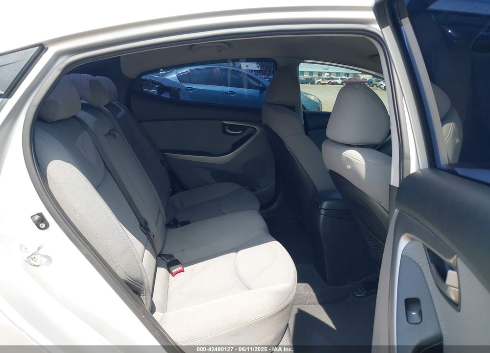 2012 HYUNDAI ELANTRA VIN: KMHDH4AE6CU341309