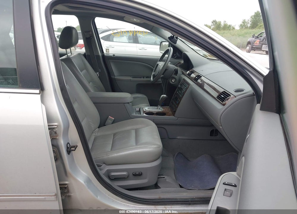 2005 FORD FIVE HUNDRED SEL VIN: 1FAFP24145G148659