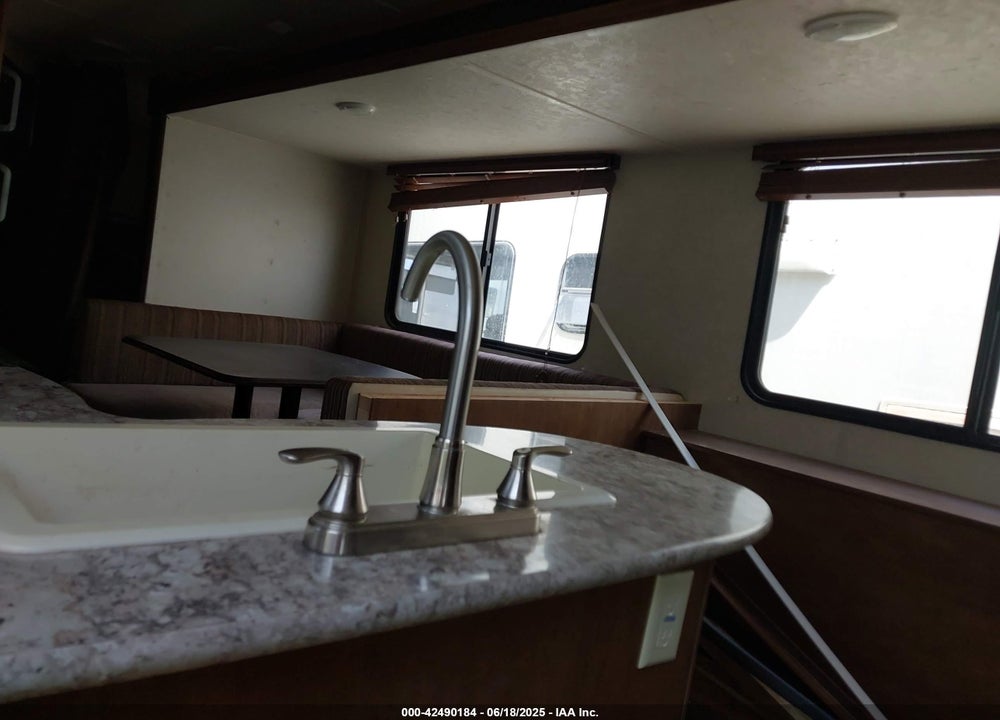 2017 WILDWOOD OTHER VIN: 4X4TWDB28HE031362