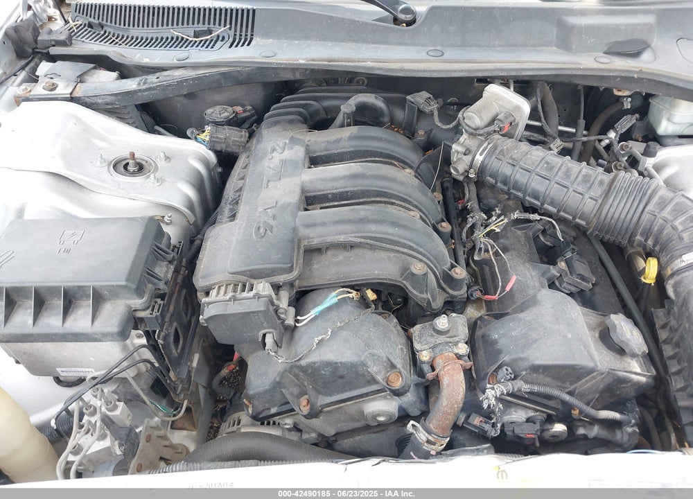 2005 CHRYSLER 300 VIN: 2C3JA43R15H539351