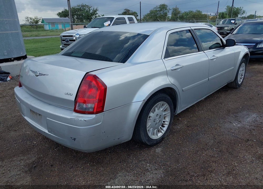 2005 CHRYSLER 300 VIN: 2C3JA43R15H539351