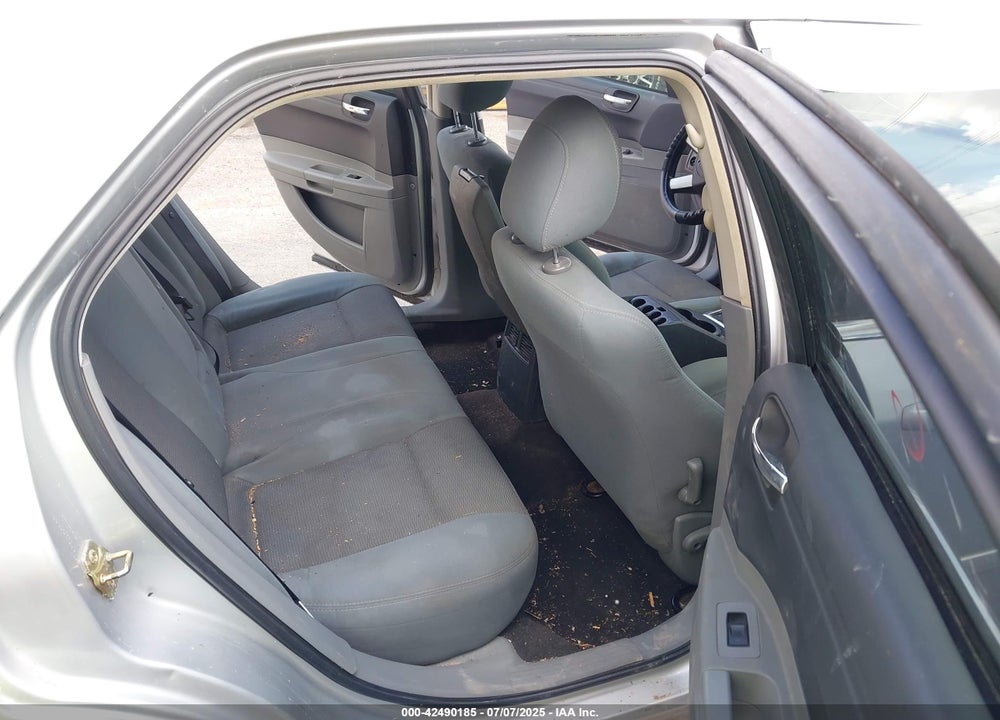 2005 CHRYSLER 300 VIN: 2C3JA43R15H539351