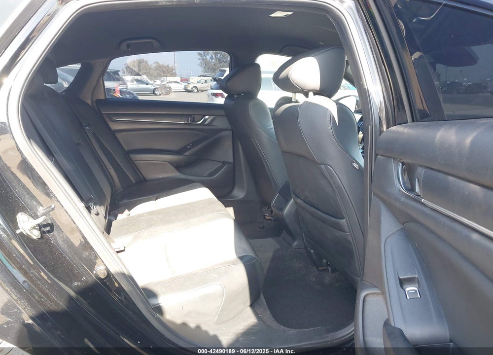 2018 HONDA ACCORD SPORT VIN: 1HGCV1F33JA119972