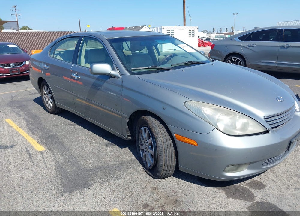 2002 LEXUS ES 300 VIN: JTHBF30G620011673