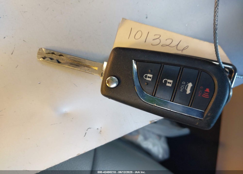 2020 TOYOTA CAMRY VIN: 4T1G11AK6LU932813