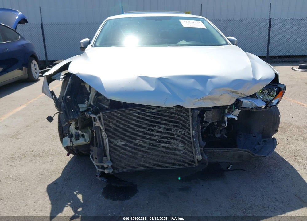 2013 VOLKSWAGEN PASSAT VIN: 1VWBP7A39DC026166
