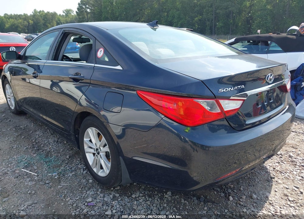 2013 HYUNDAI SONATA VIN: 5NPEB4AC6DH561456
