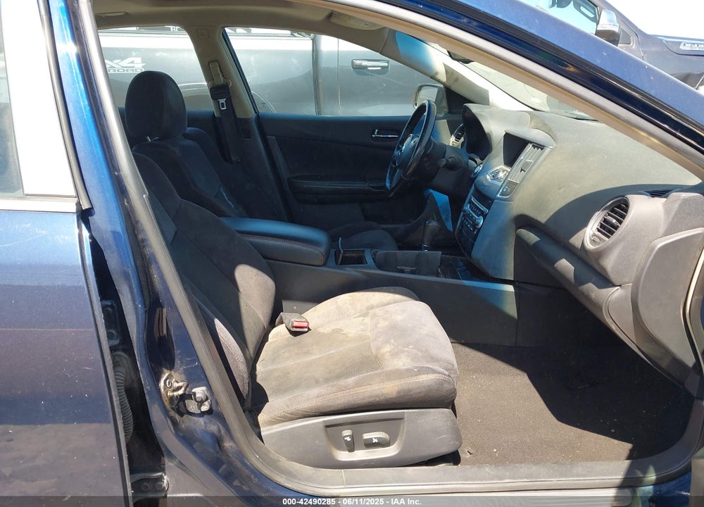 2010 NISSAN MAXIMA VIN: 1N4AA5AP5AC837603