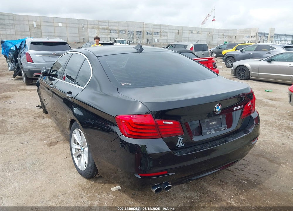 2016 BMW 528 VIN: WBA5A5C55GG351220