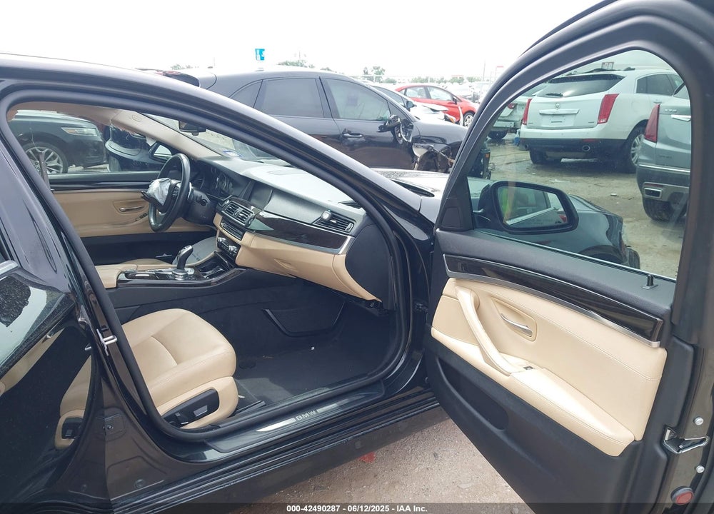 2016 BMW 528 VIN: WBA5A5C55GG351220