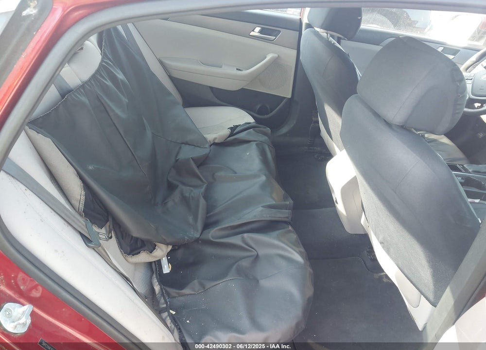 2015 HYUNDAI SONATA VIN: 5NPE24AF1FH062187