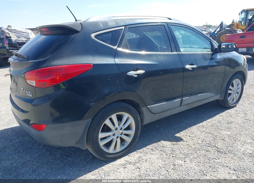2010 HYUNDAI TUCSON VIN: KM8JU3AC4AU069816