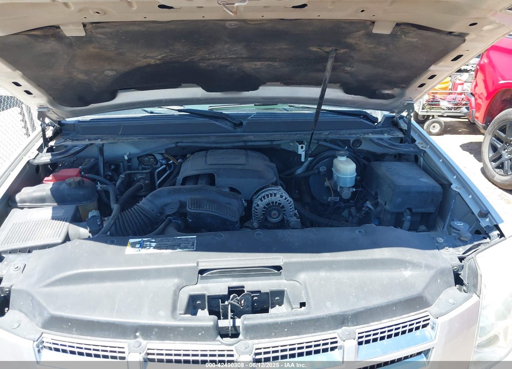 2011 CADILLAC ESCALADE VIN: 1GYS3CEF7BR126203