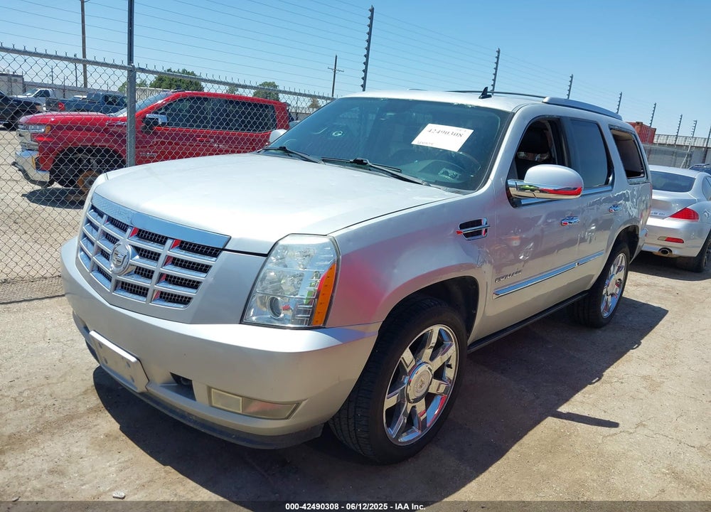 2011 CADILLAC ESCALADE VIN: 1GYS3CEF7BR126203