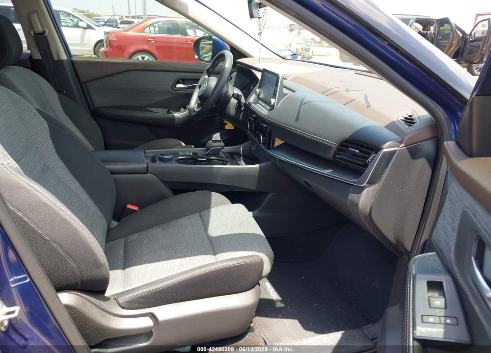 2021 NISSAN ROGUE SV INTELLIGENT AWD VIN: JN8AT3BB4MW225749