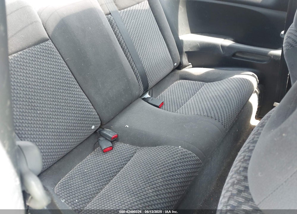 2002 HONDA CIVIC DX VIN: 1HGEM212X2L107212