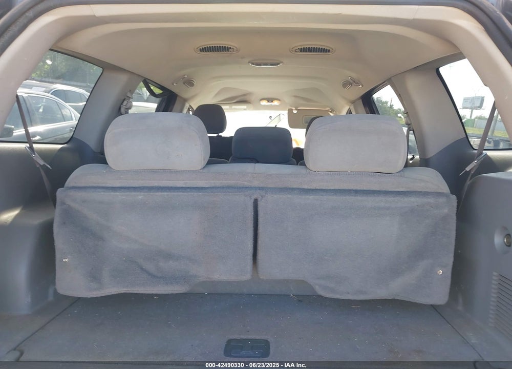 2005 DODGE DURANGO SLT VIN: 1D4HB48D05F565013