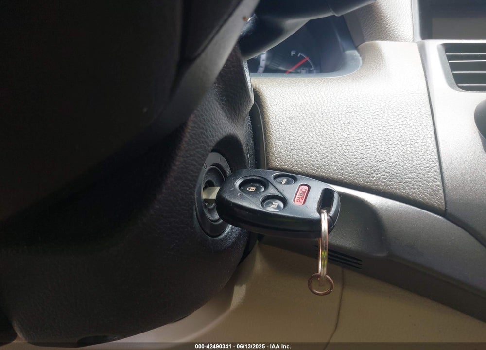 2010 HONDA ACCORD VIN: 1HGCP2F32AA139002