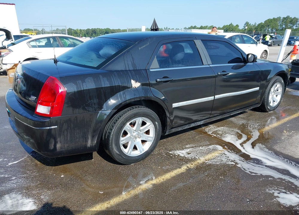 2007 CHRYSLER 300 TOURING VIN: 2C3KA53G77H764286