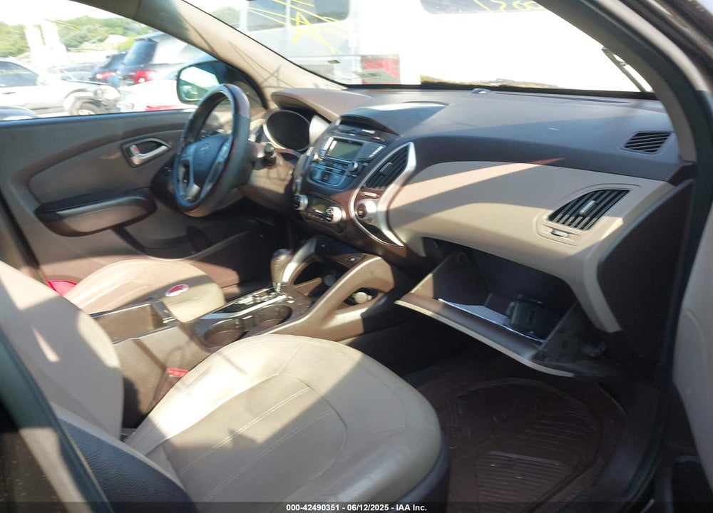 2013 HYUNDAI TUCSON VIN: KM8JU3AC9DU685290