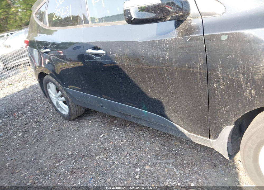 2013 HYUNDAI TUCSON VIN: KM8JU3AC9DU685290
