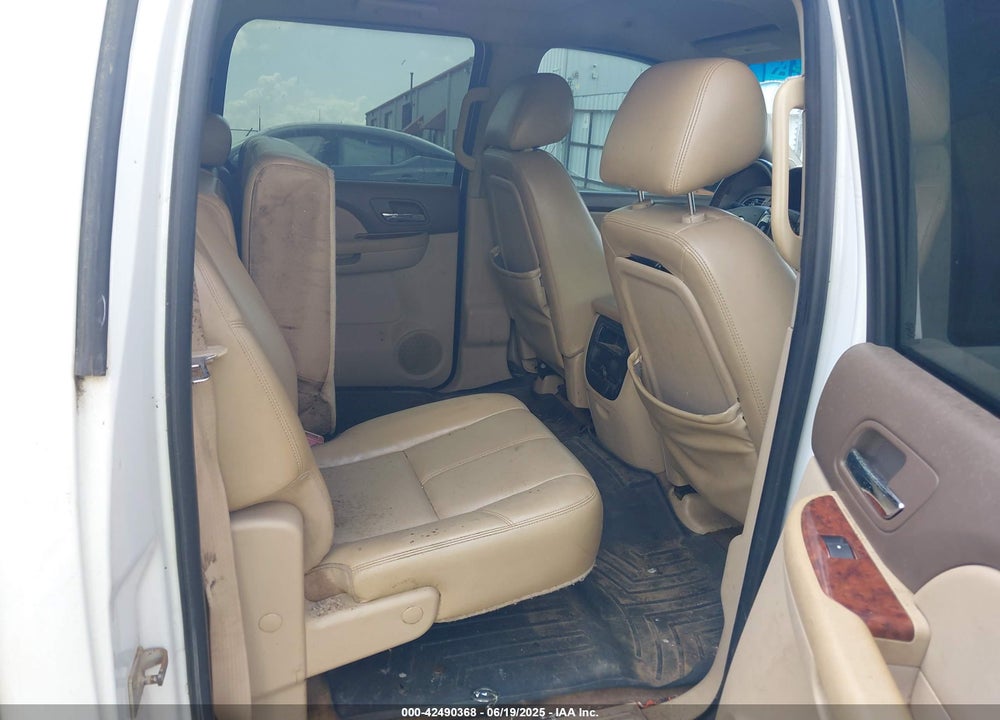 2011 CHEVROLET SILVERADO 1500 LTZ VIN: 3GCPKTE36BG126052