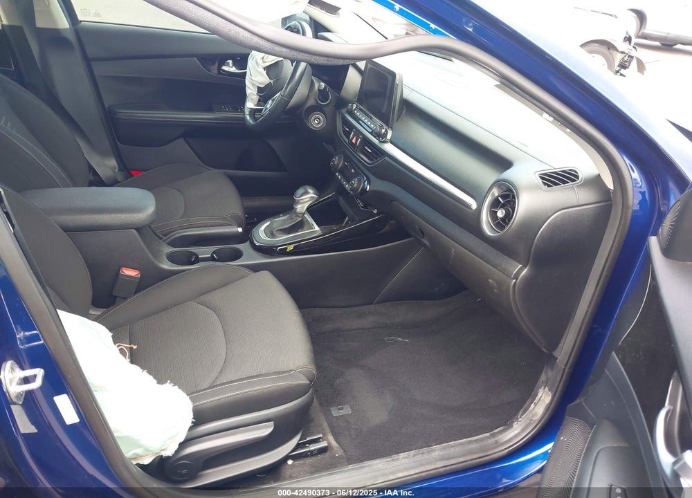 2019 KIA FORTE VIN: 3KPF34AD1KE042987