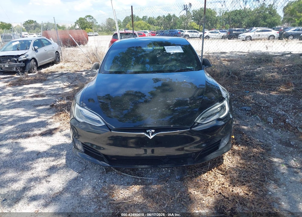 2017 TESLA MODEL S VIN: 5YJSA1E13HF199359