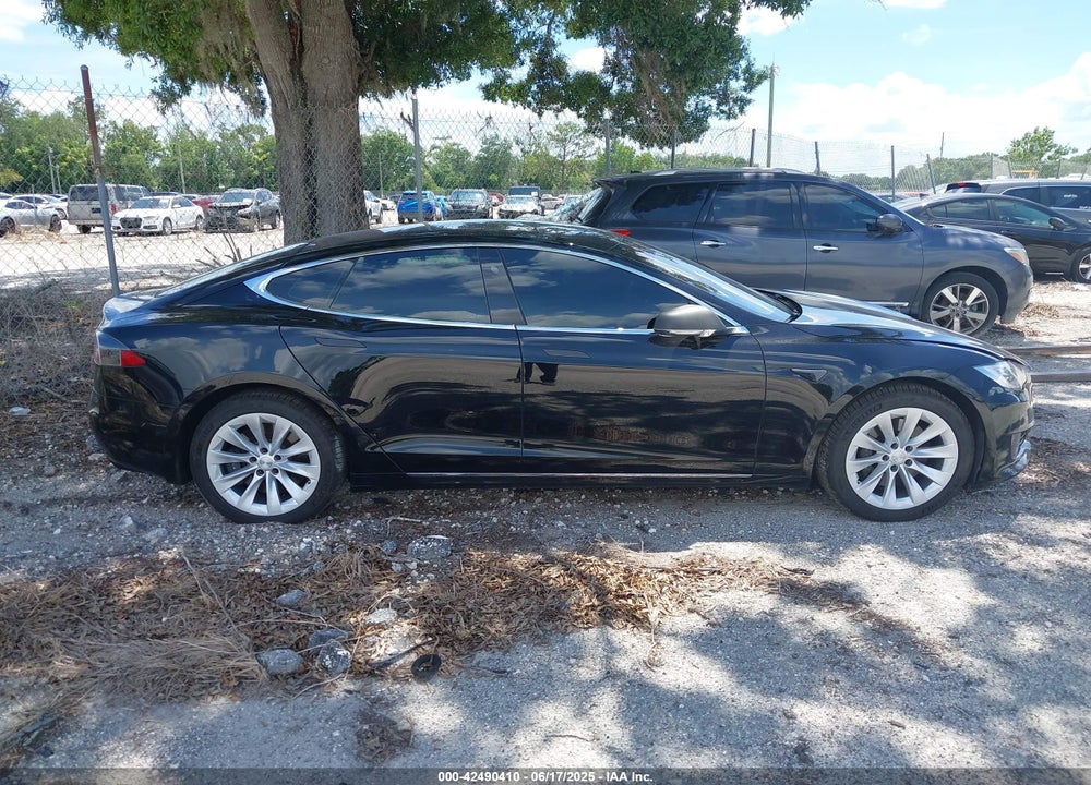 2017 TESLA MODEL S VIN: 5YJSA1E13HF199359