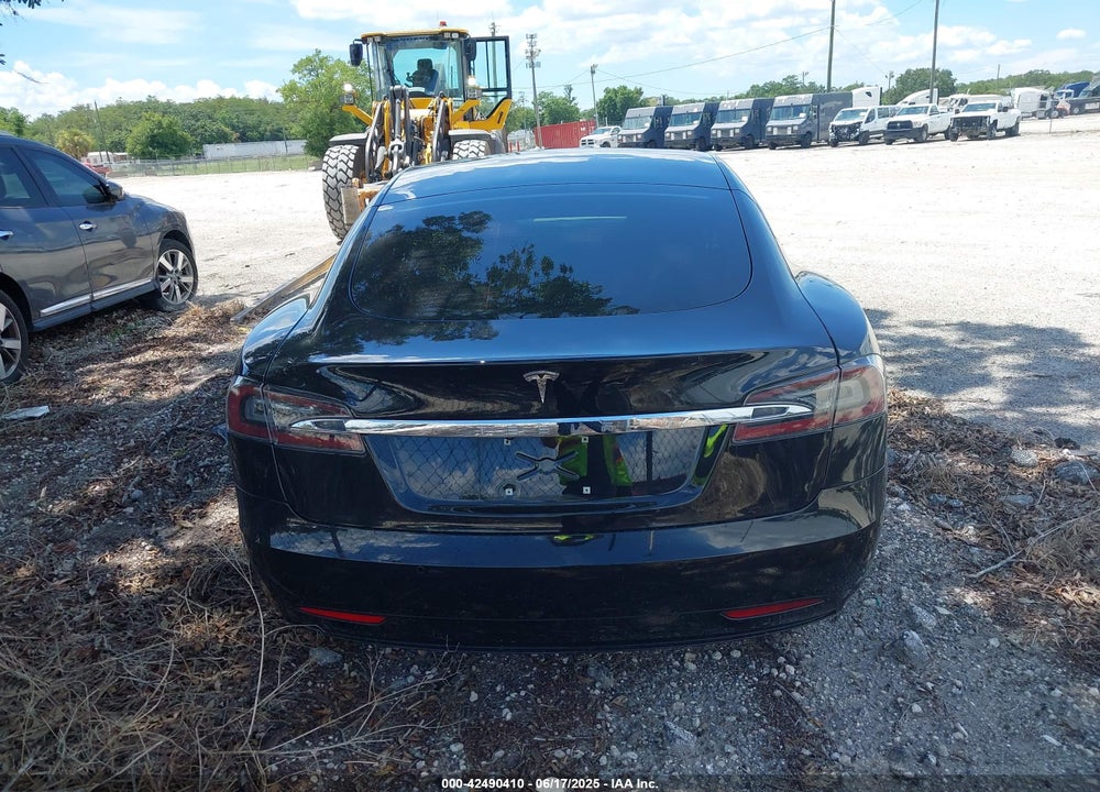 2017 TESLA MODEL S VIN: 5YJSA1E13HF199359