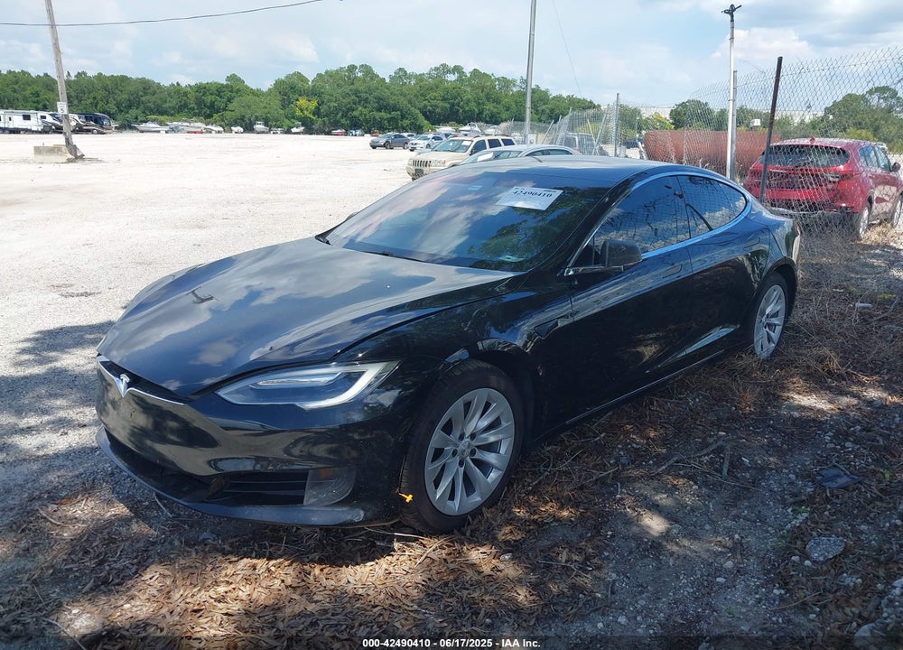 2017 TESLA MODEL S VIN: 5YJSA1E13HF199359