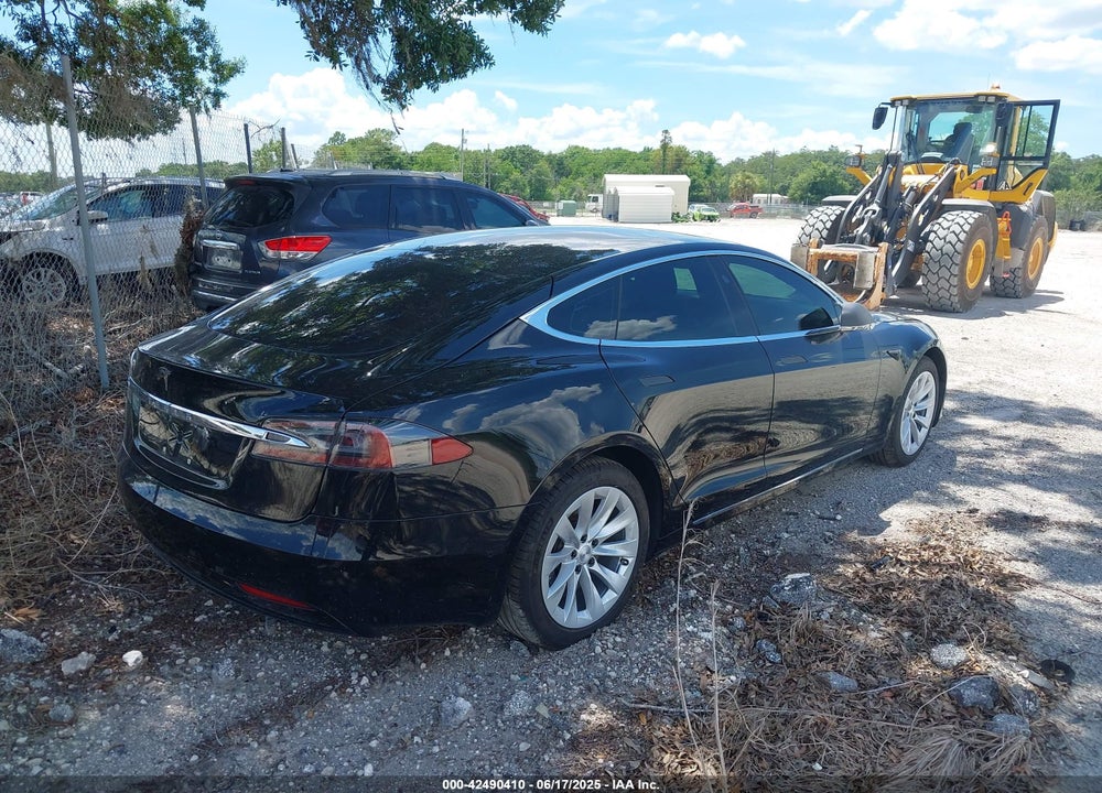 2017 TESLA MODEL S VIN: 5YJSA1E13HF199359