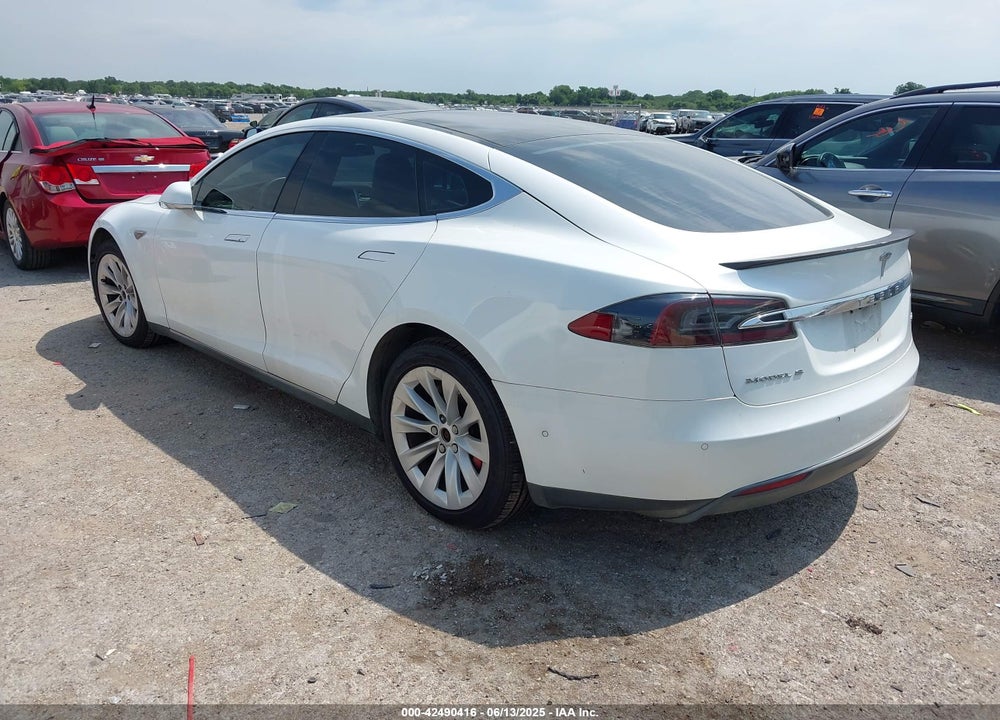 2014 TESLA MODEL S VIN: 5YJSA1H21EFP68208