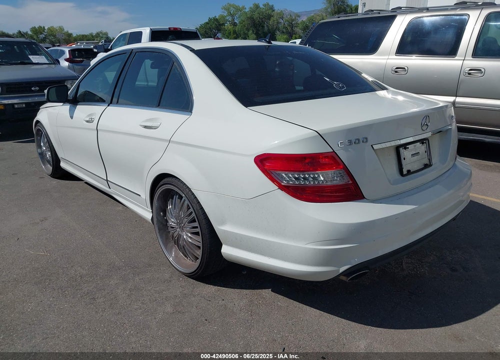 2008 MERCEDES-BENZ C 300 VIN: WDDGF81X28F156272