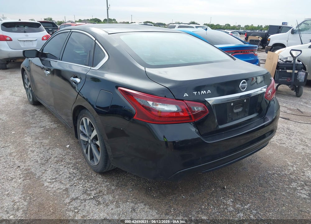 2017 NISSAN ALTIMA VIN: 1N4AL3AP4HC254822