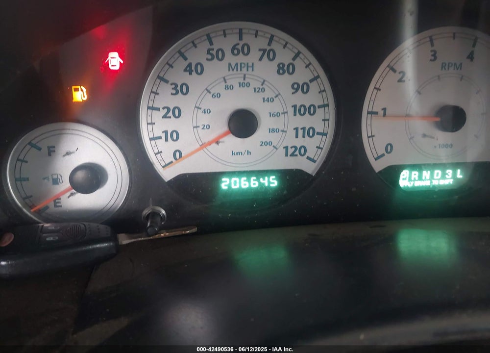 2005 CHRYSLER TOWN & COUNTRY LX VIN: 2C4GP44RX5R553178