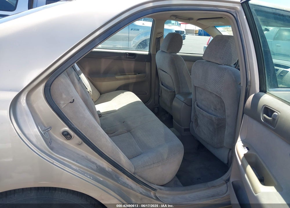 2004 TOYOTA CAMRY LE VIN: 4T1BE32K04U863224