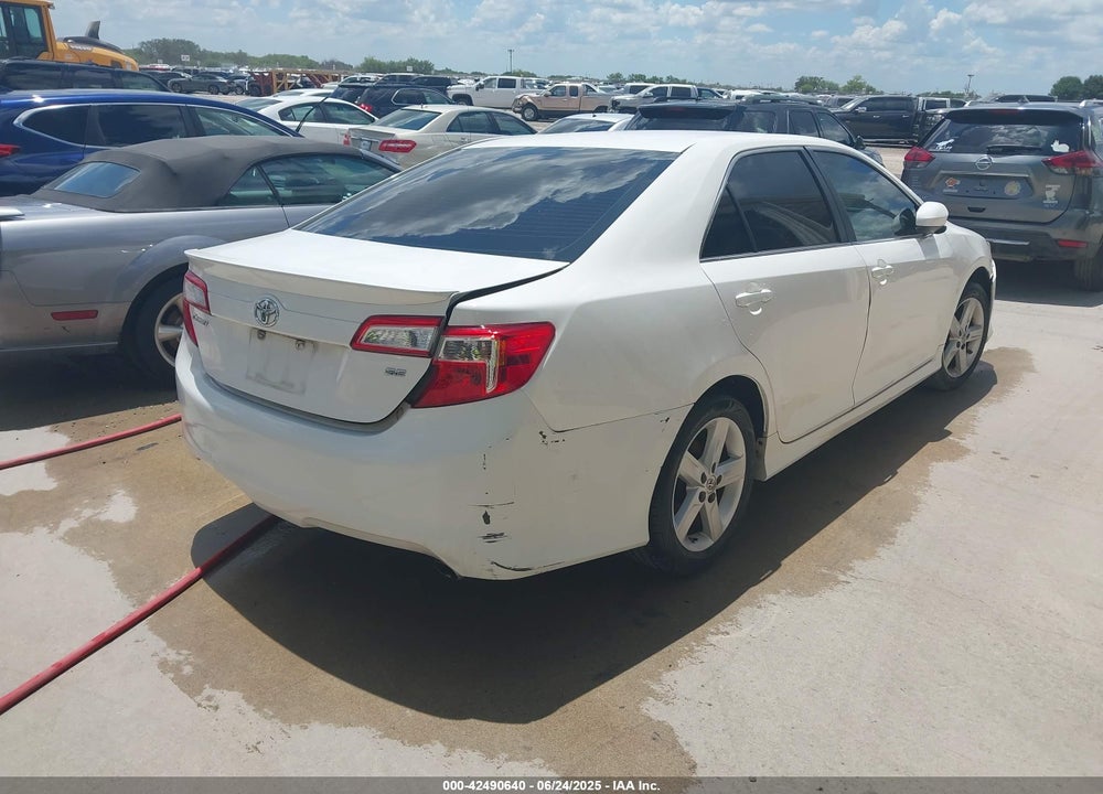 2014 TOYOTA CAMRY SE VIN: 4T1BF1FK0EU343490