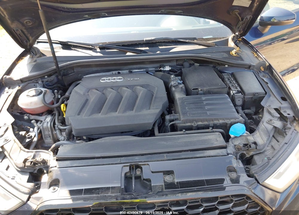 2018 AUDI A3 VIN: WAUAUGFF8J1004786