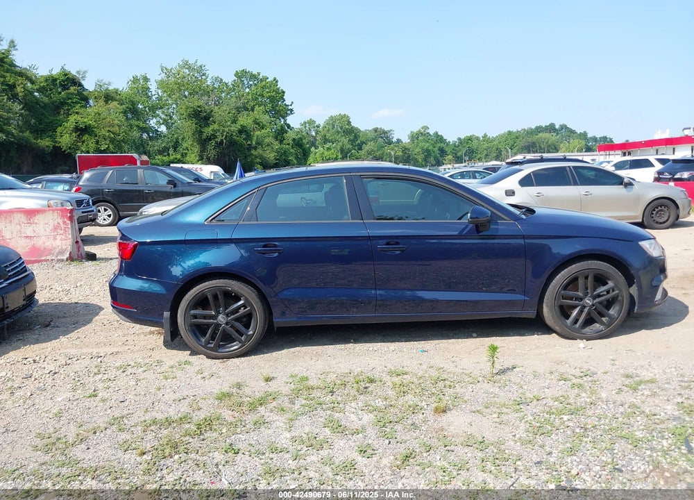2018 AUDI A3 VIN: WAUAUGFF8J1004786