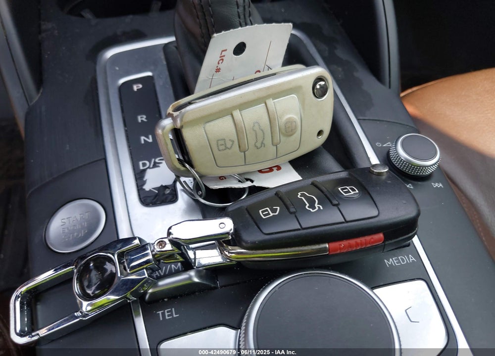 2018 AUDI A3 VIN: WAUAUGFF8J1004786