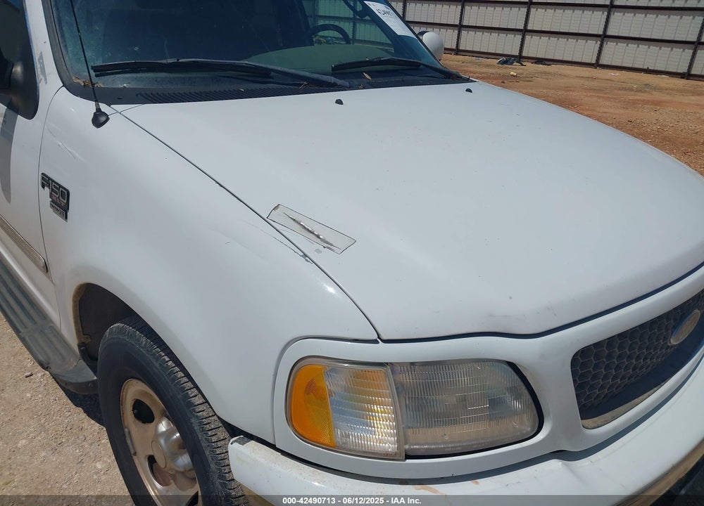 2002 FORD F-150 LARIAT/XLT VIN: 1FTRW07622KD92504