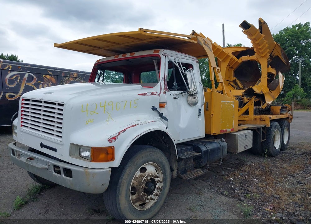 1999 INTERNATIONAL 4000 4900 VIN: 1HTSHAAR8XH684573
