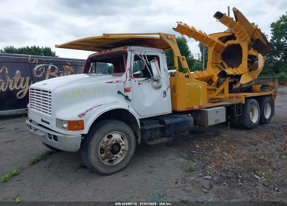 1999 INTERNATIONAL 4000 4900 VIN: 1HTSHAAR8XH684573