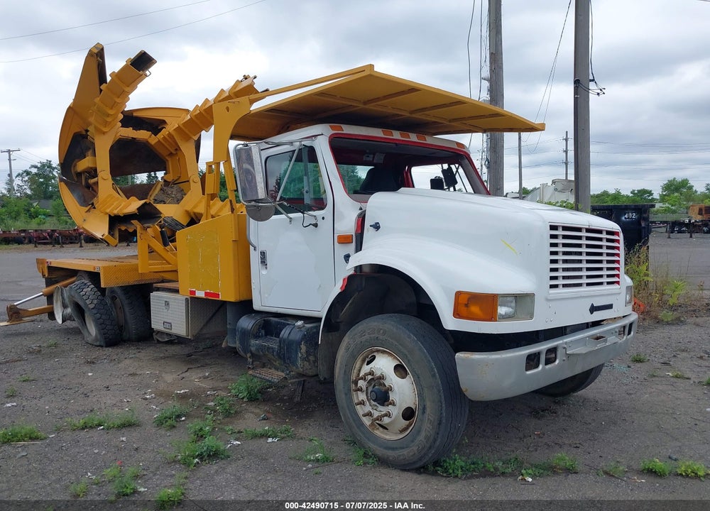 1999 INTERNATIONAL 4000 4900 VIN: 1HTSHAAR8XH684573